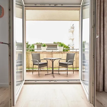 Dwa Jeziora Apartment